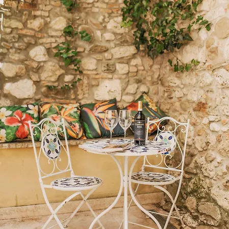 Charme In Centro With Private Parking *