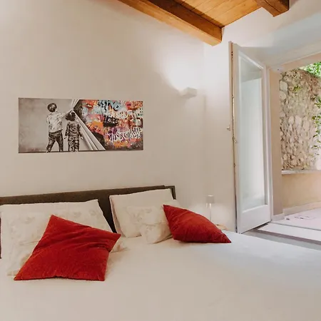 Apartment Charme In Centro With Private Parking *